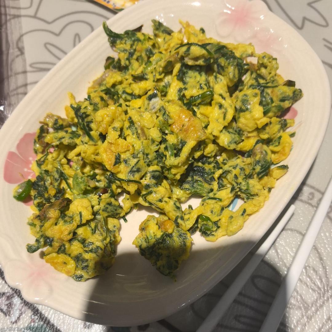 荠菜炒鸡蛋