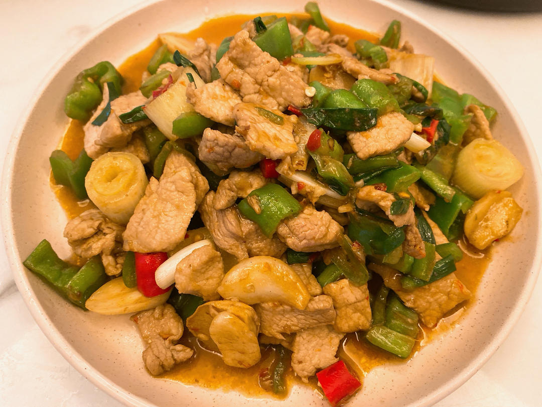 下饭神器👉青椒炒肉