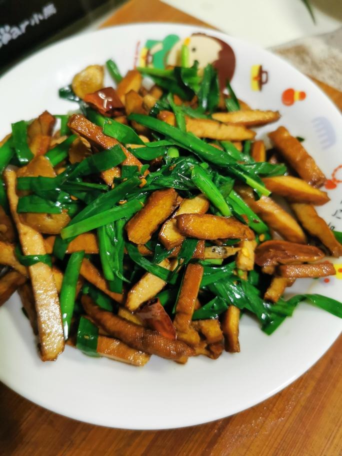 韭菜炒豆腐干