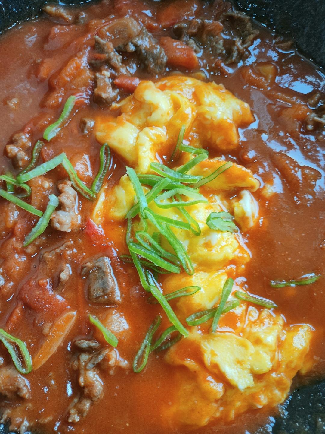 酸甜浓郁～超开胃🔥番茄滑蛋牛肉饭