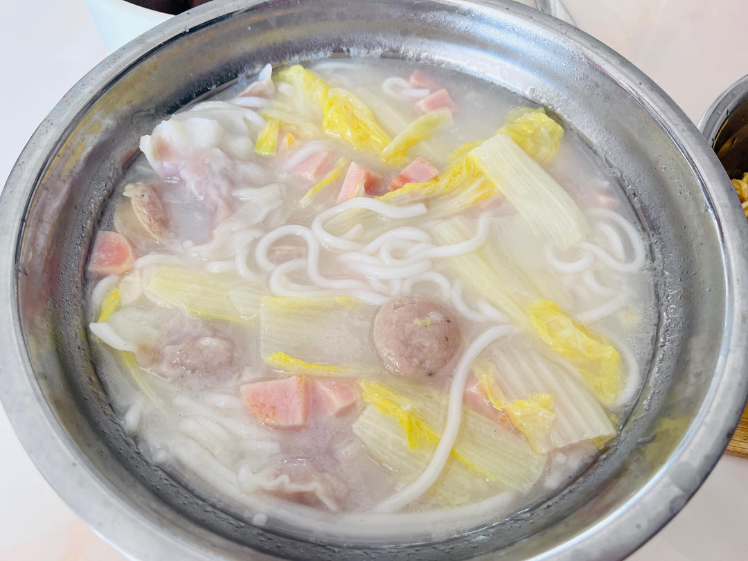 娃娃菜粉丝煲，低卡又鲜美