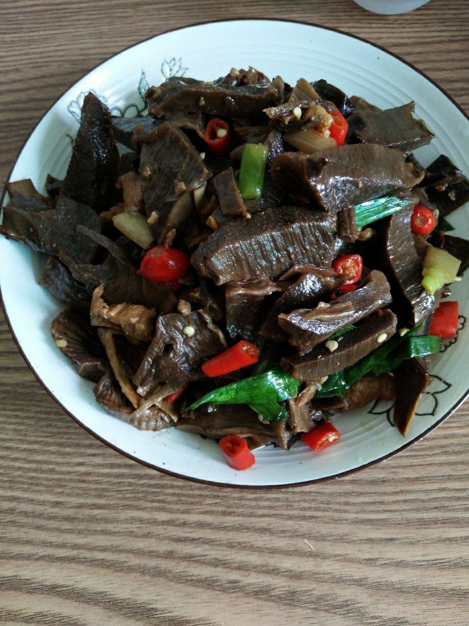 【手抓饼】做手抓饼的3个窍门，酥松又柔韧！