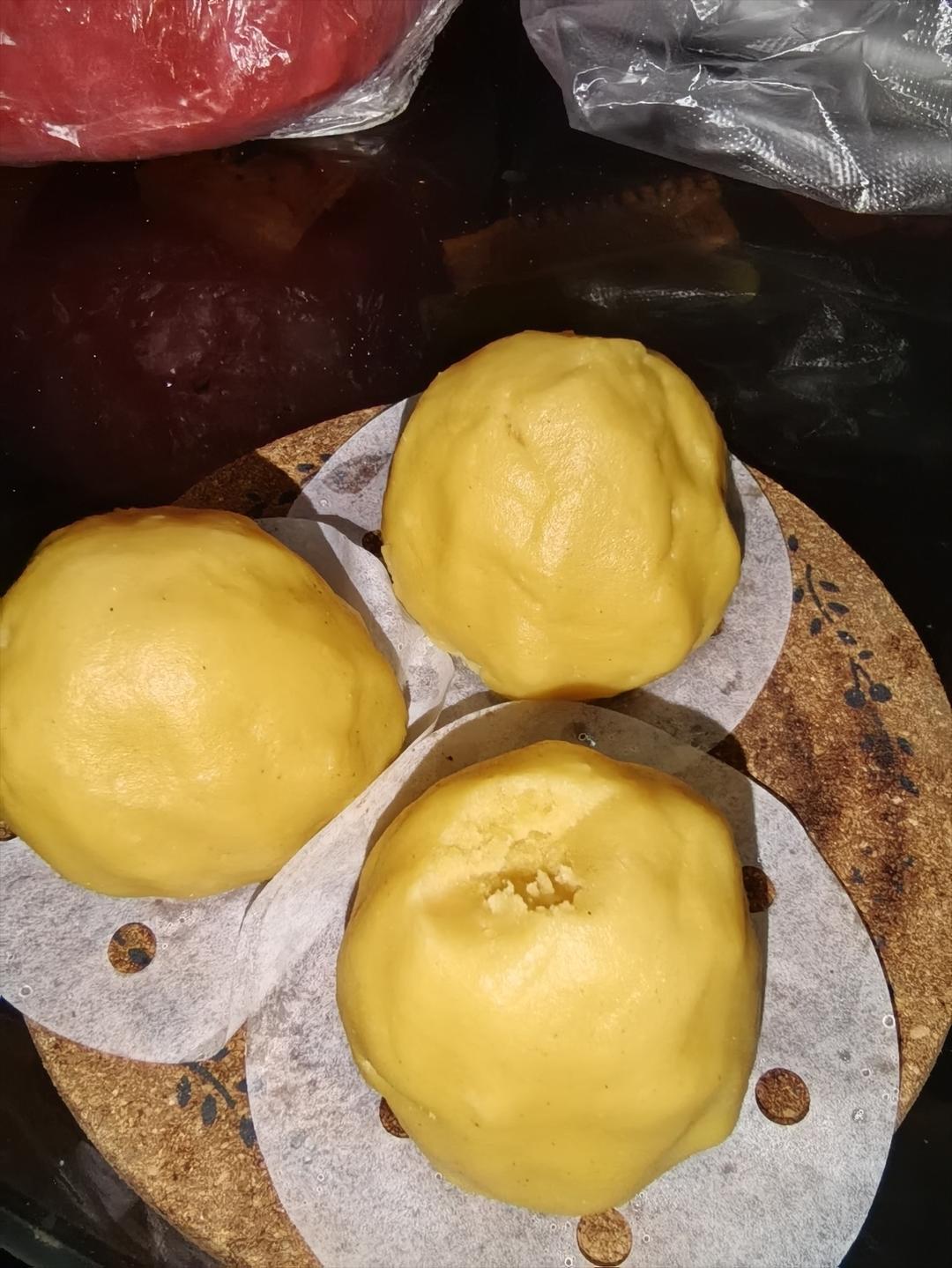 纯玉米面窝窝头(烫面.不发酵)