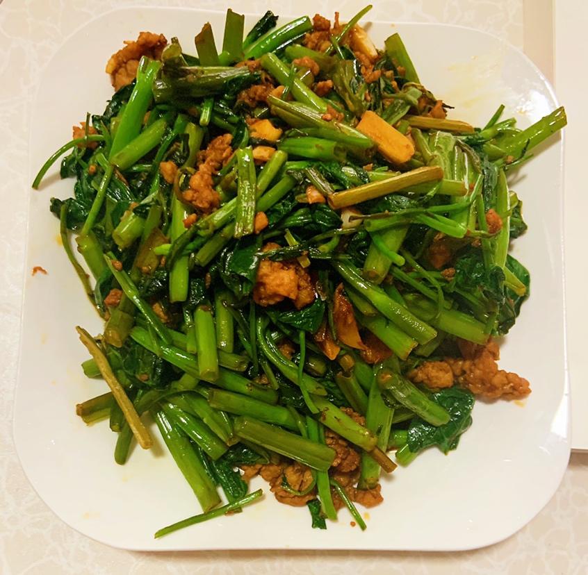 肉末炒空心菜