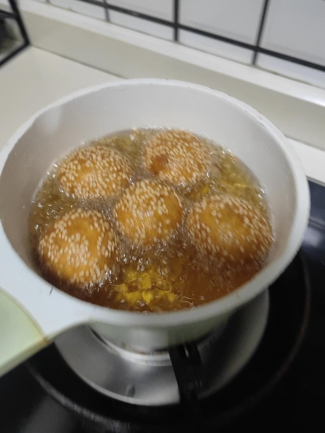 “南瓜芝麻球”聚餐必做小点心