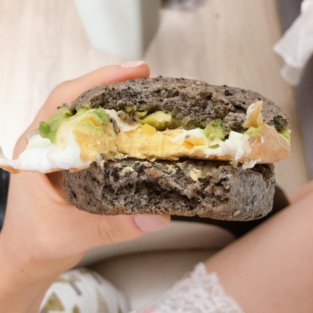 黑芝麻全麦餐包 100%纯全麦