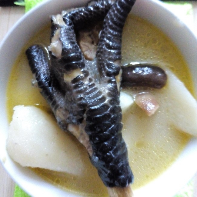 山药炖鸡汤