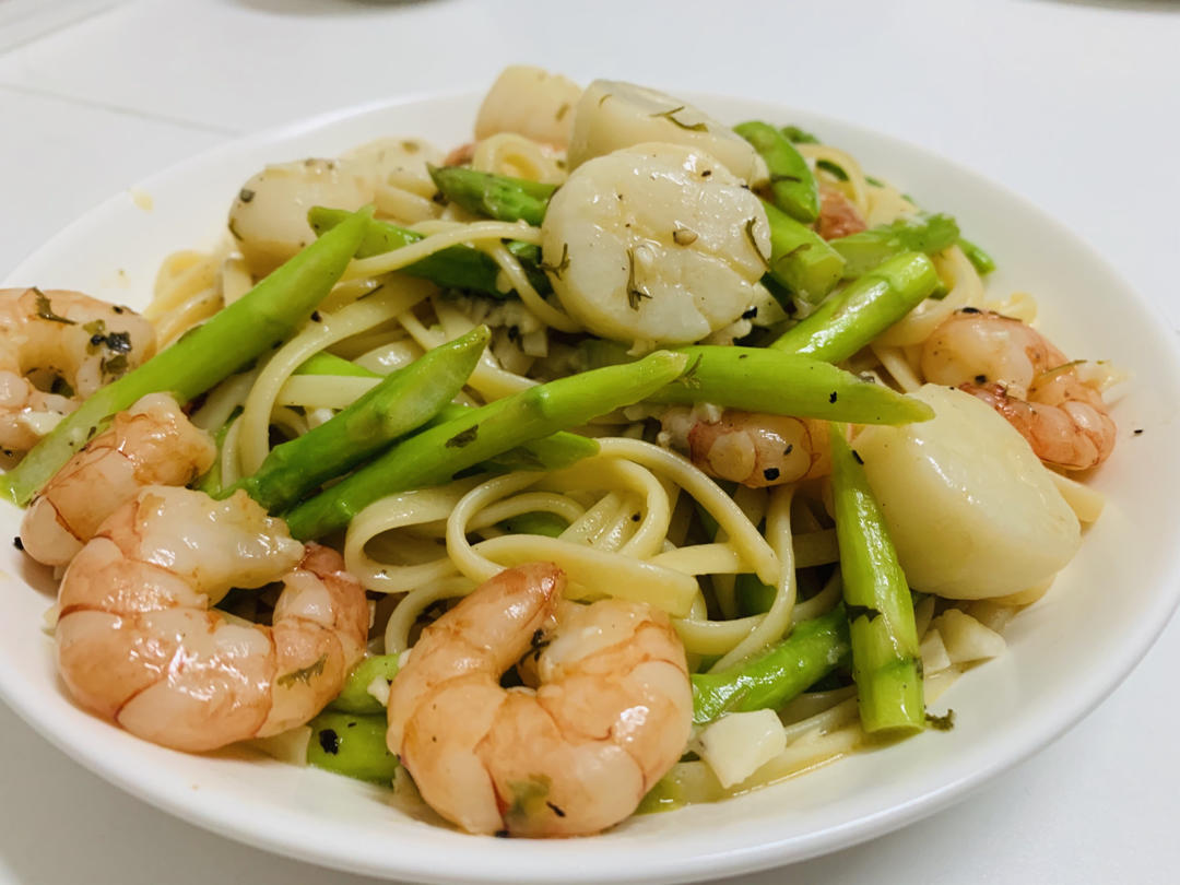 芦笋虾仁意面