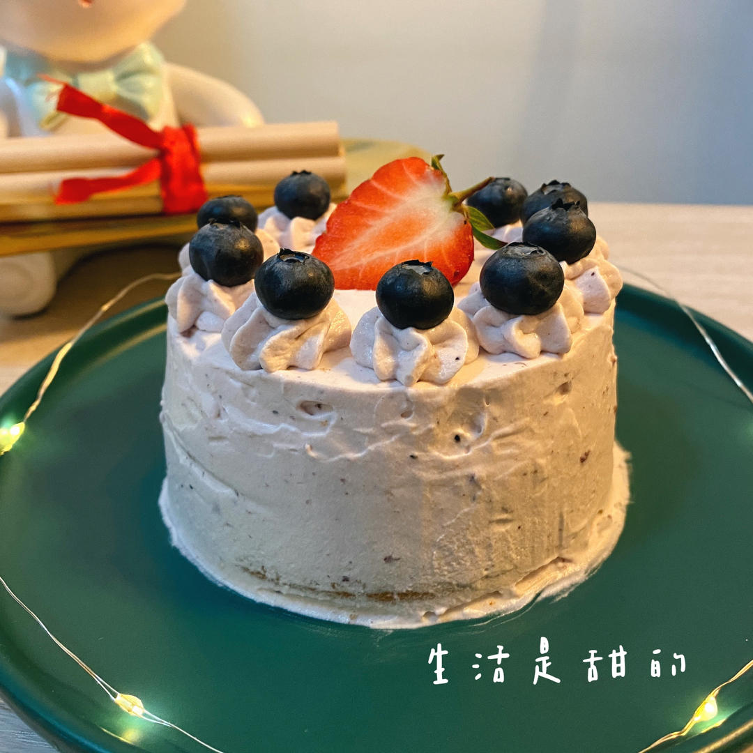 蓝莓奶油蛋糕