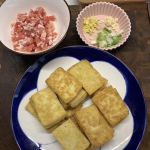 肉沫回锅豆腐的做法 步骤2