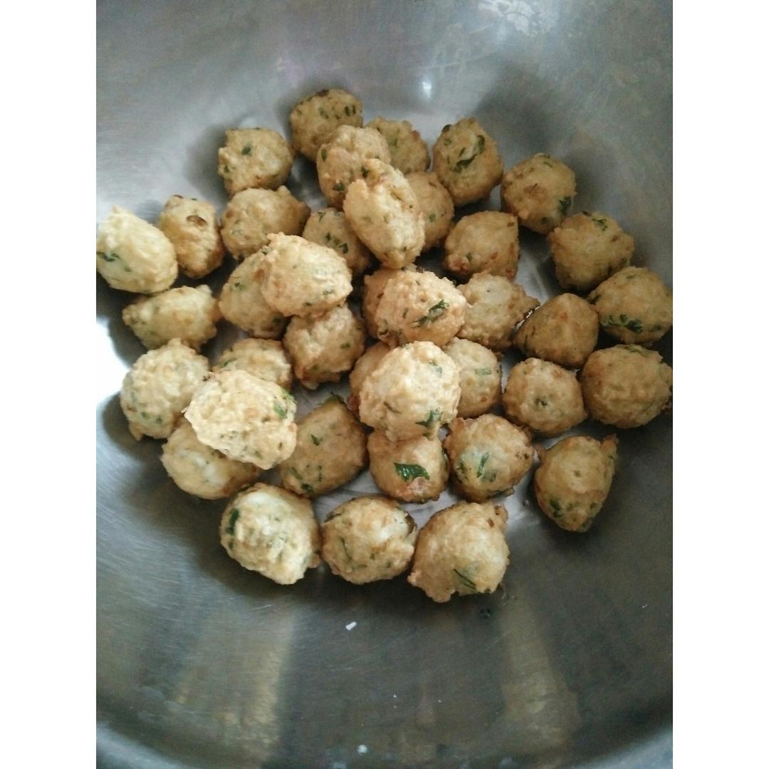 炸白萝卜馒头丸子