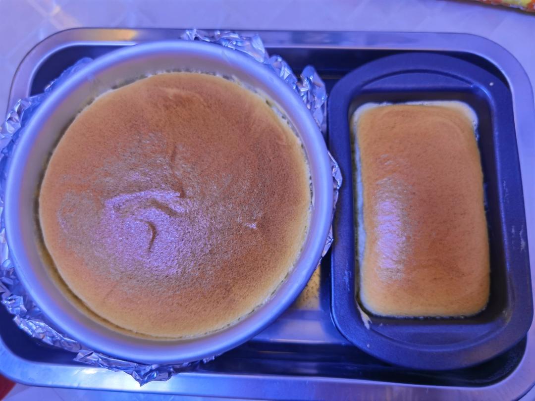 堪比柯基屁股
爆浆芝士🧀古早蛋糕