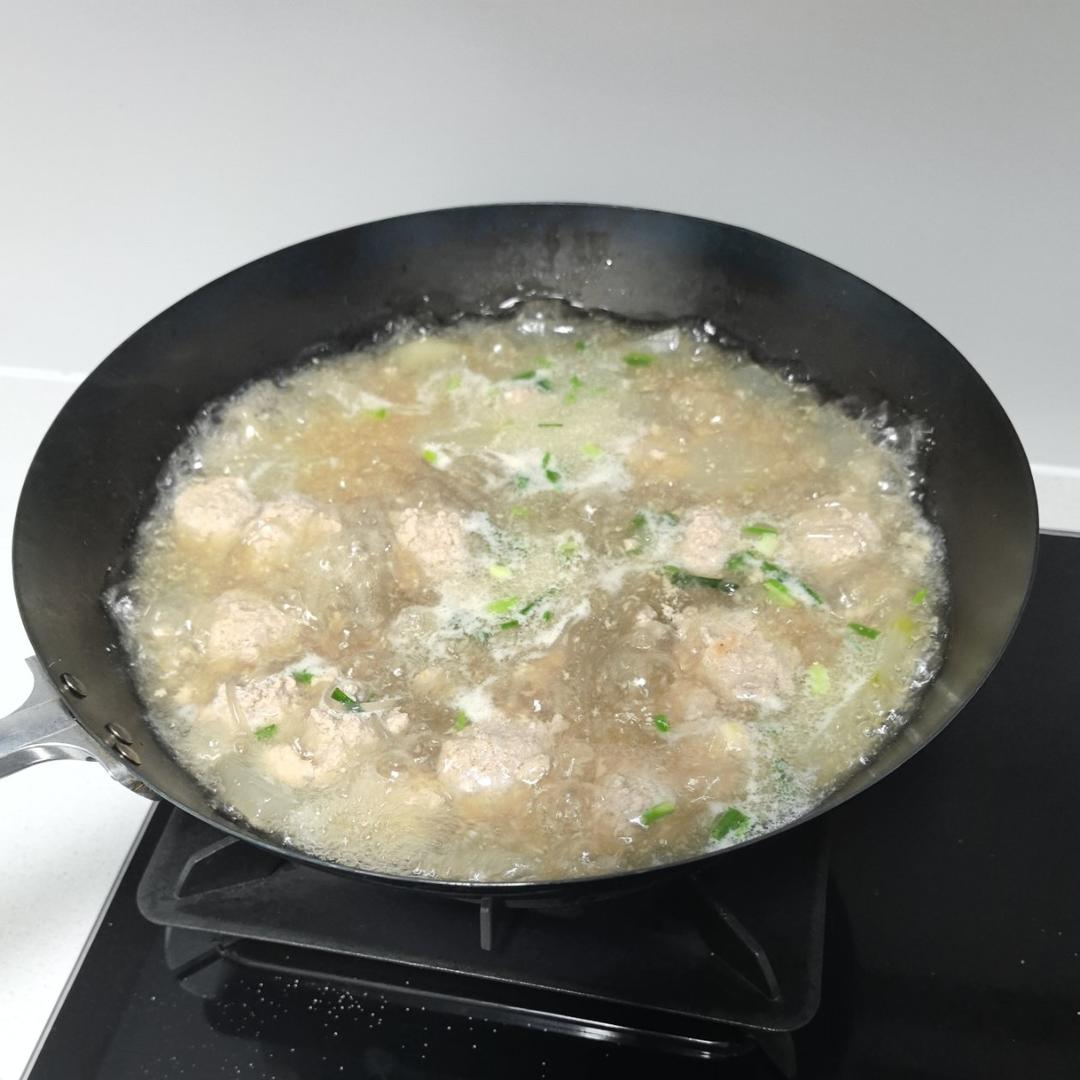 巨鲜美的冬瓜丸子汤