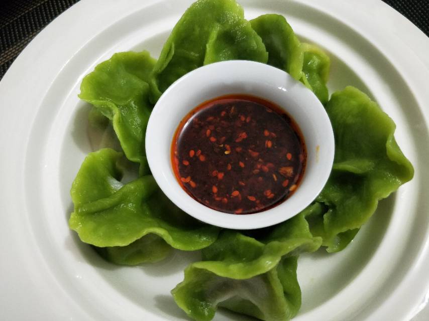 翡翠白玉萝卜素馅饺子