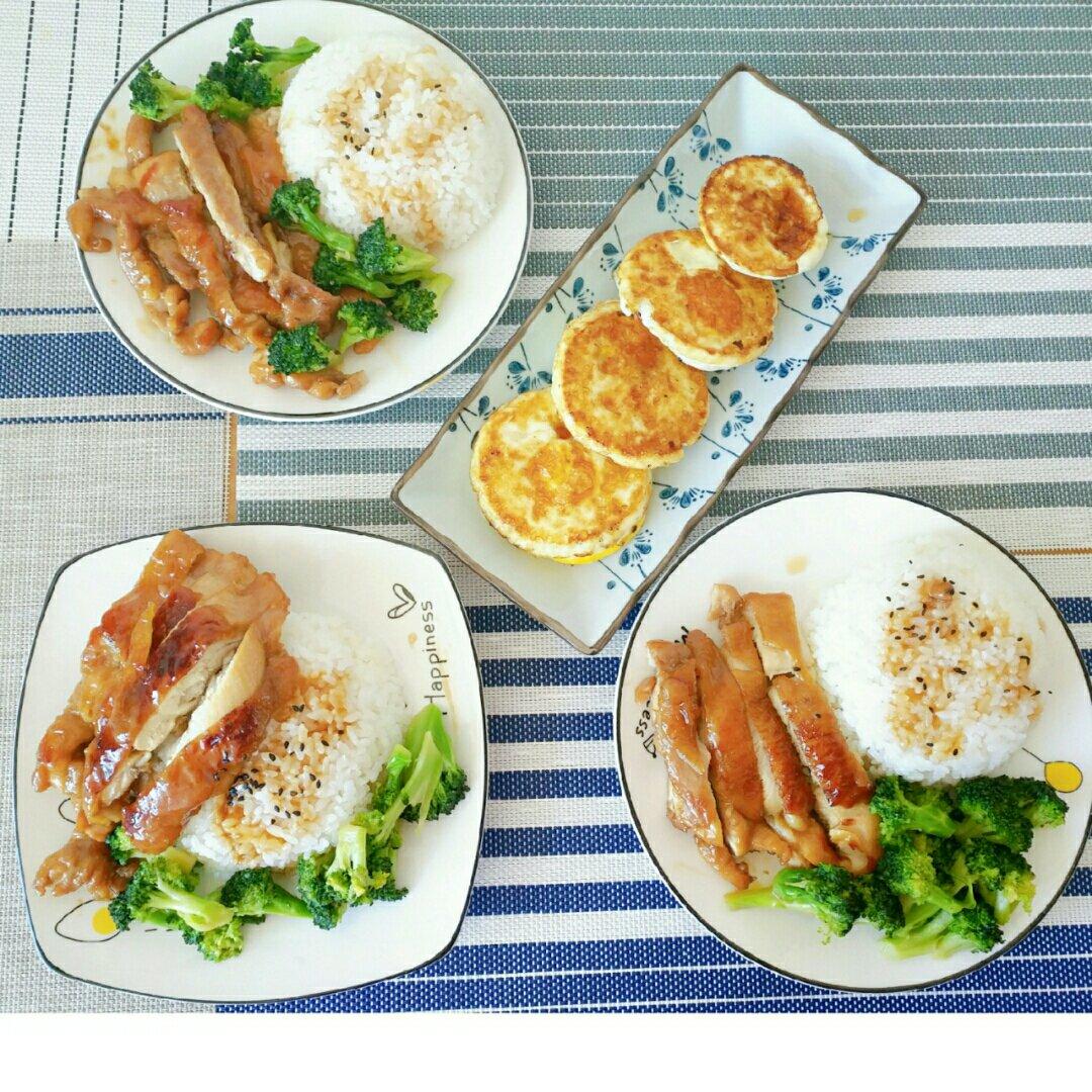 蜜汁鸡腿饭