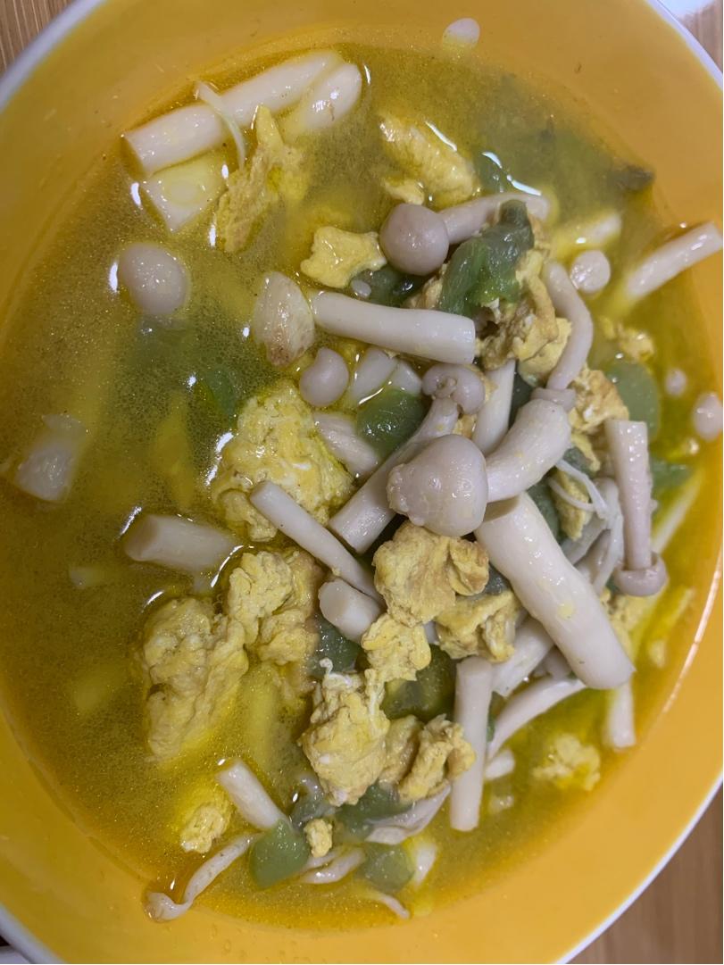 丝瓜鸡蛋烩白玉菇