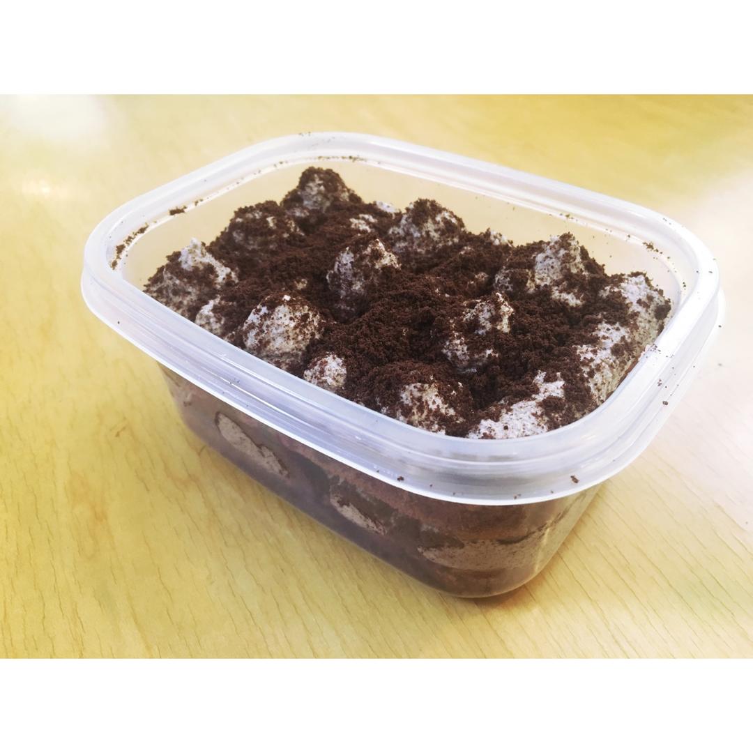 好吃到流泪的奥利奥咸奶油盒子蛋糕