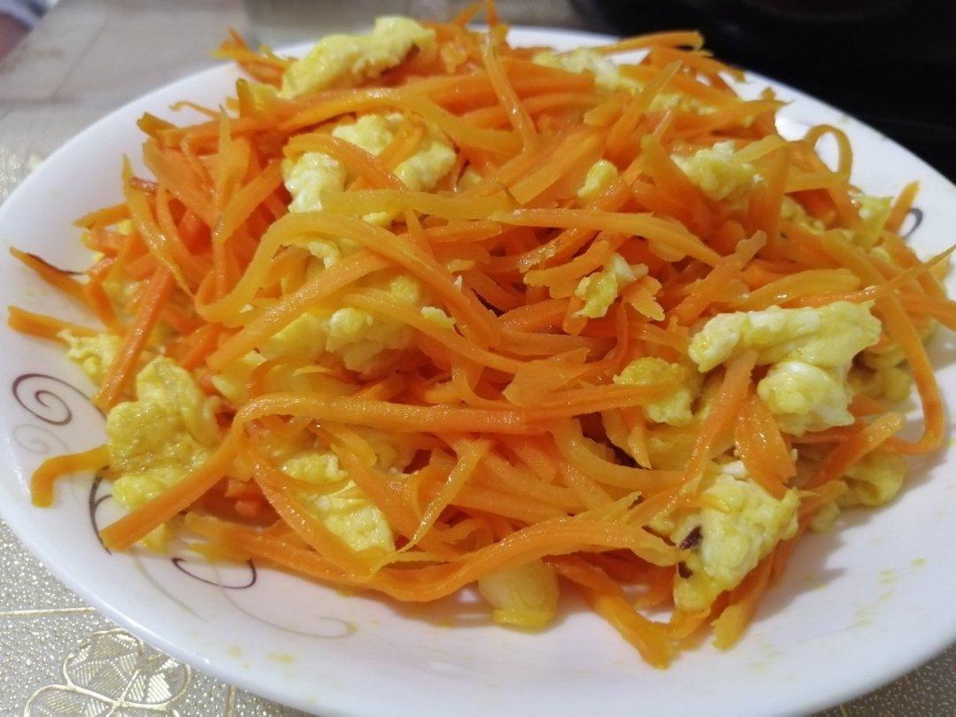胡萝卜炒鸡蛋