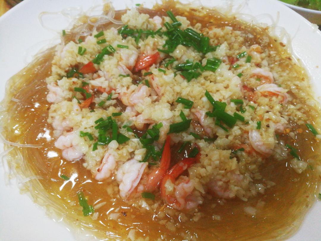 蒜蓉粉丝蒸大虾