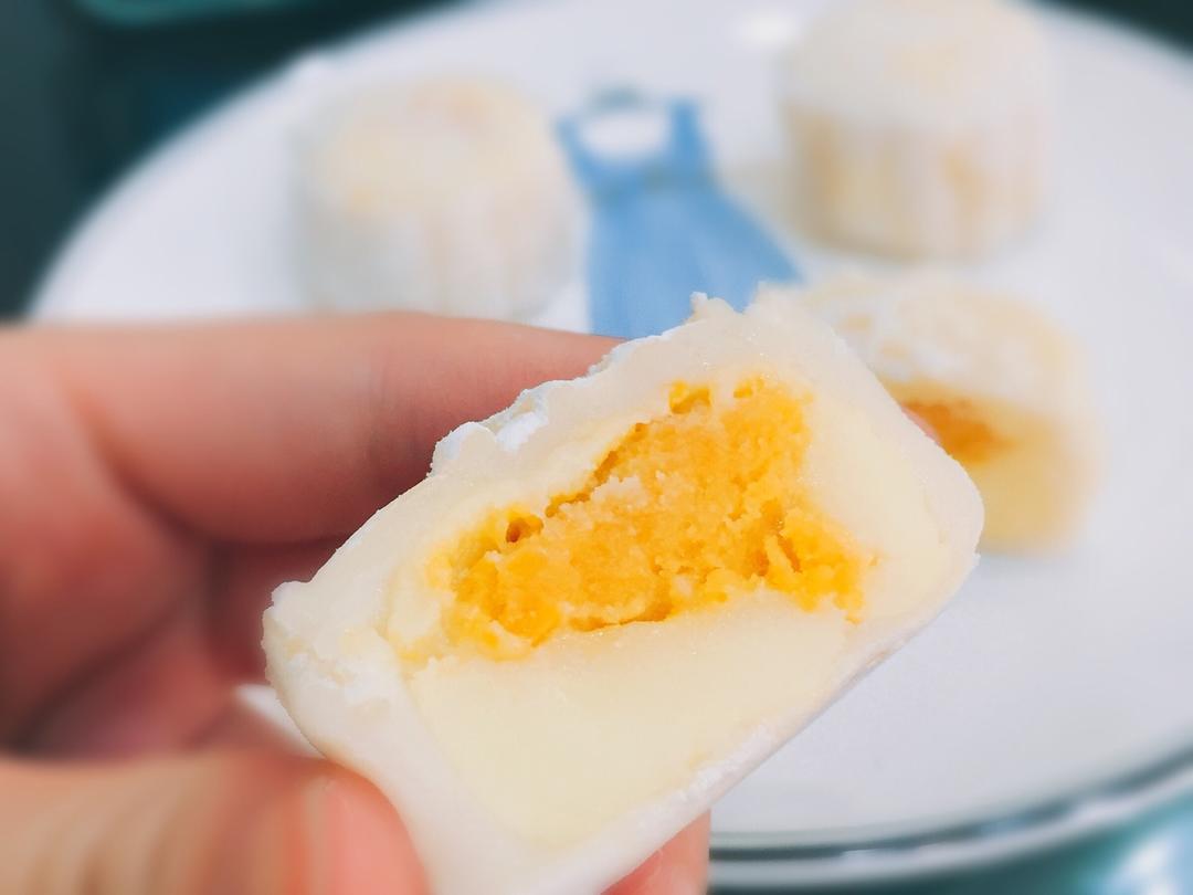 流心奶黄冰皮月饼（内有视频链接）
