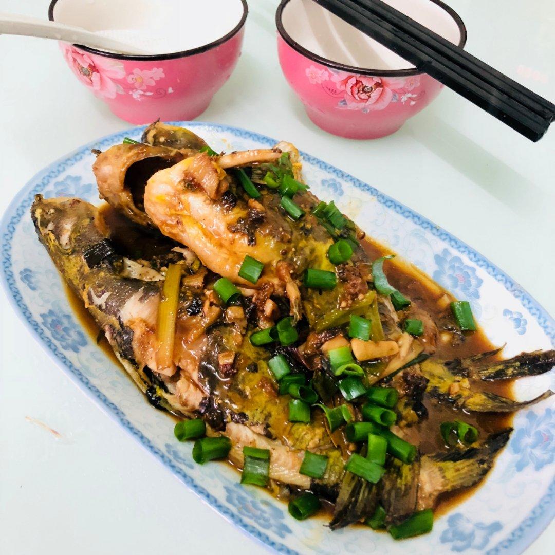 红烧黄骨鱼