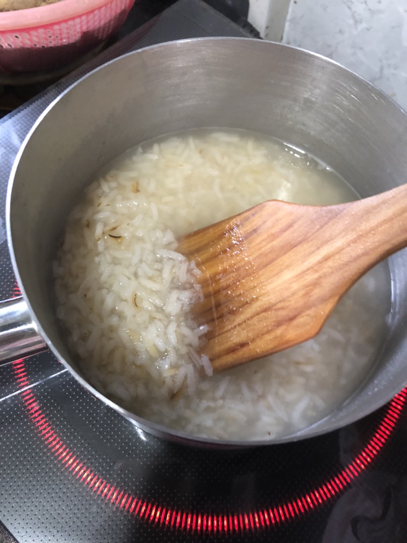 炒米粥（简单易做的养胃粥）