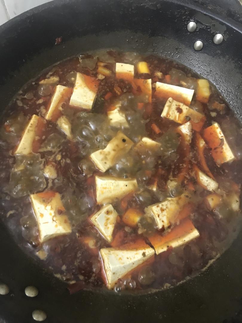 家常豆腐烧鱼