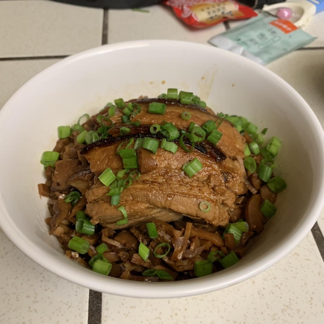 水笋烧肉