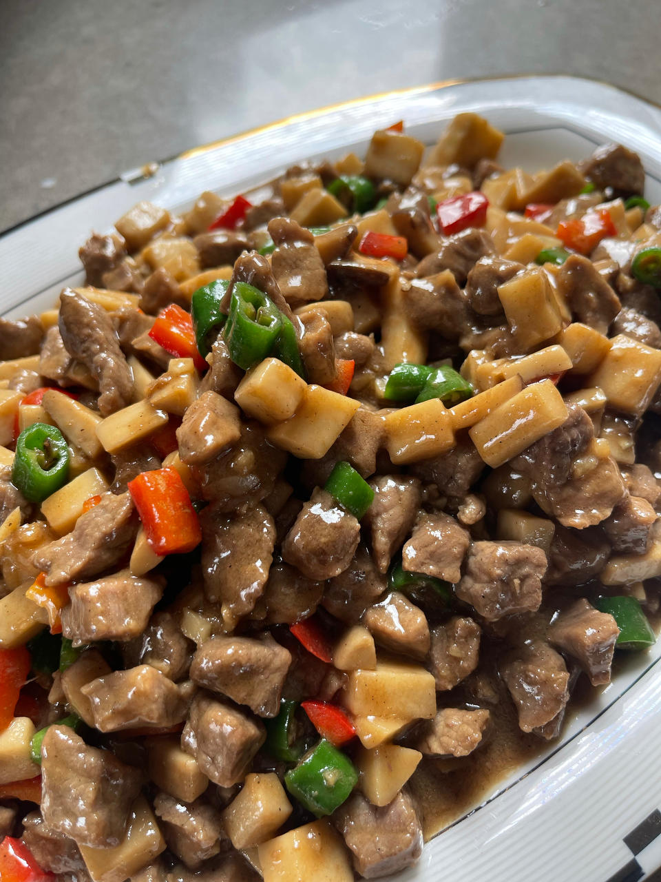 家常菜~杏鲍菇烧牛肉粒