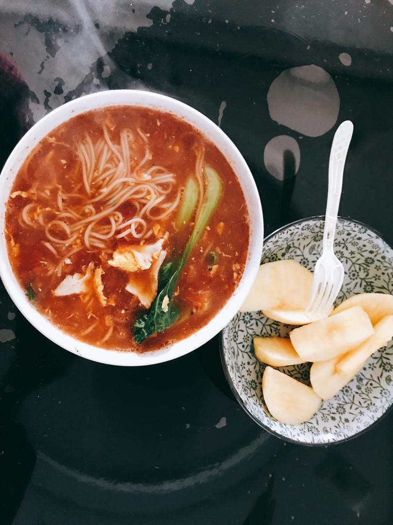 酸汤面之——番茄酸菜面（泡菜）