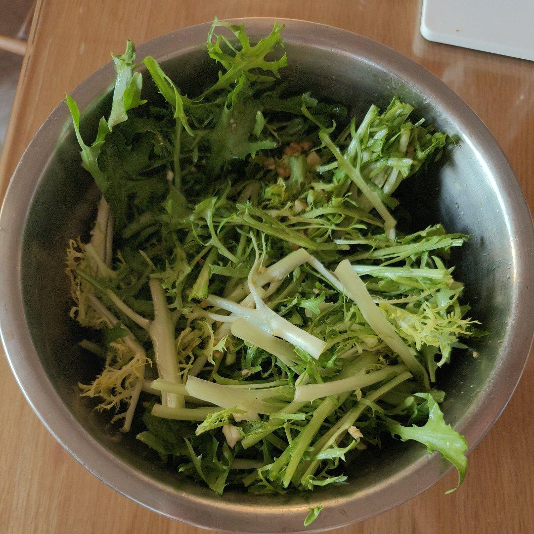 凉拌苦菊