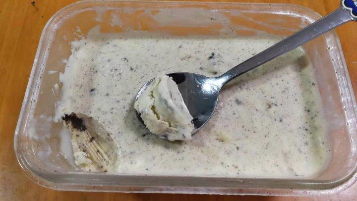 自制冰淇淋（懒人版无需搅拌的冰淇淋）