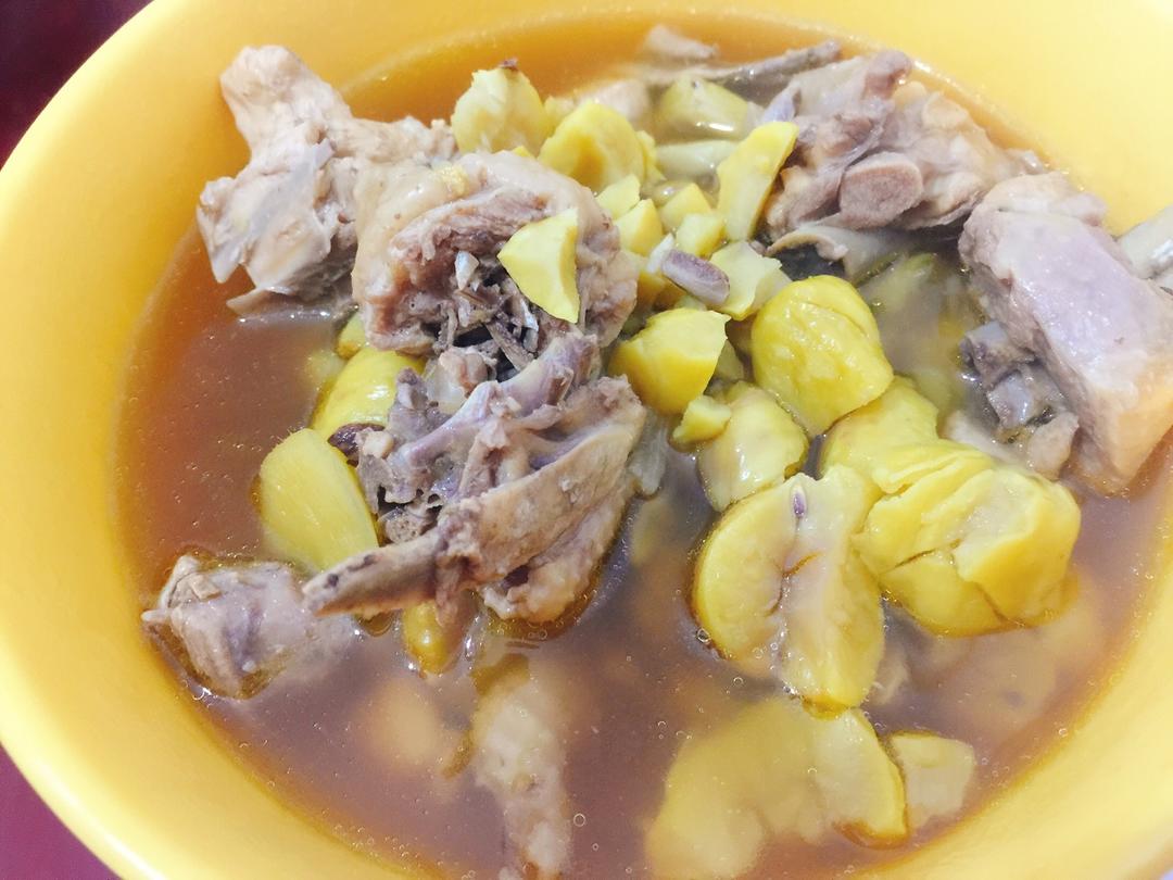 板栗炖鸡