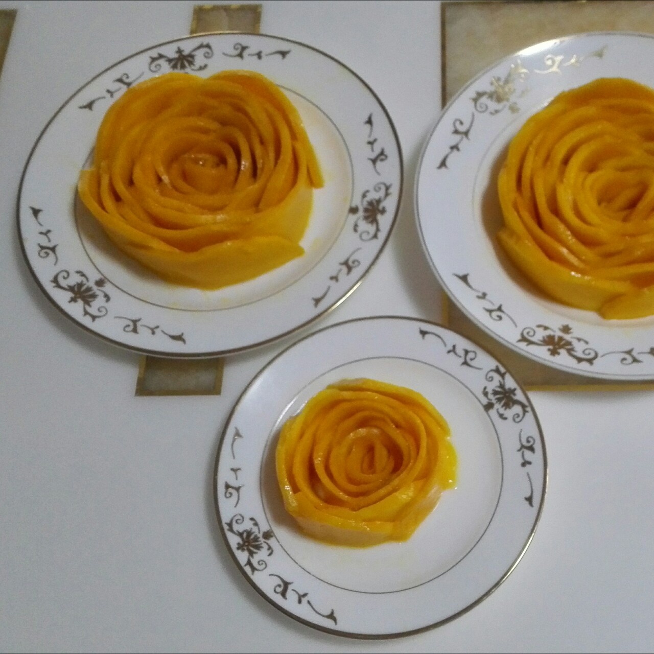 芒果玫瑰花