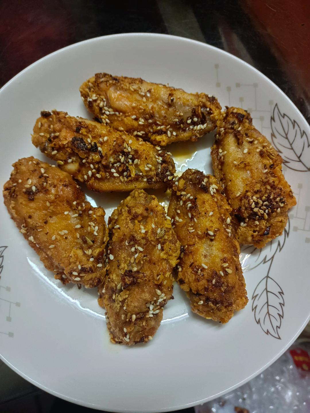 ㊙️外酥里嫩❗️好吃到舔手指的香辣脆皮鸡翅