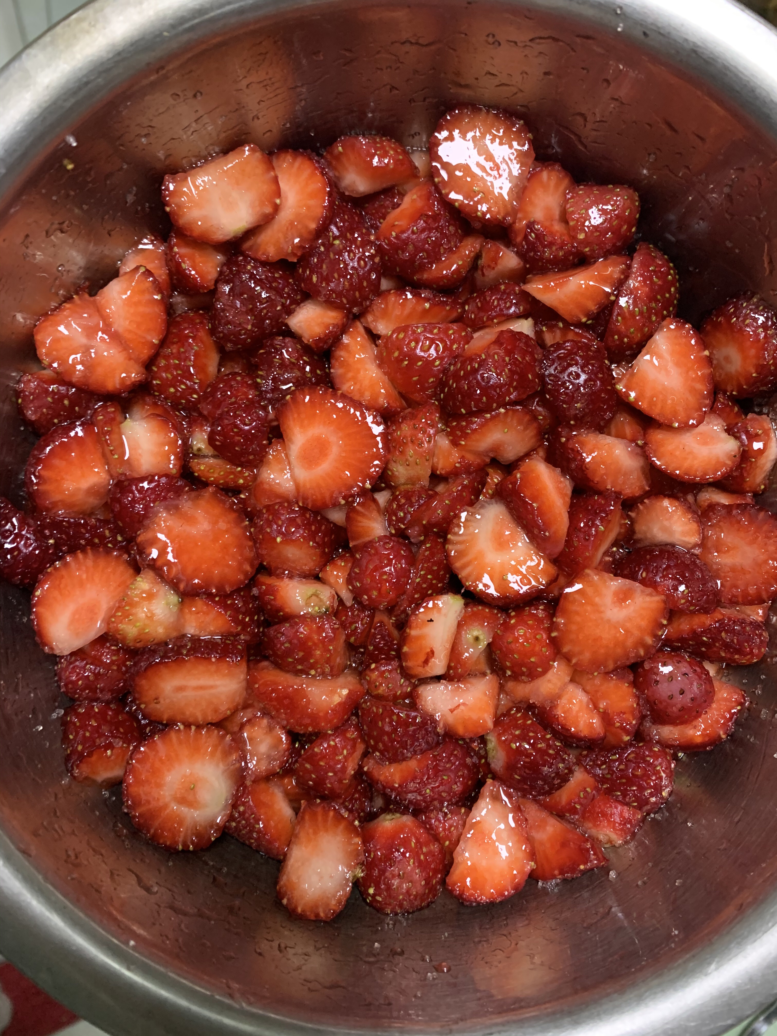 香甜草莓酱的做法
