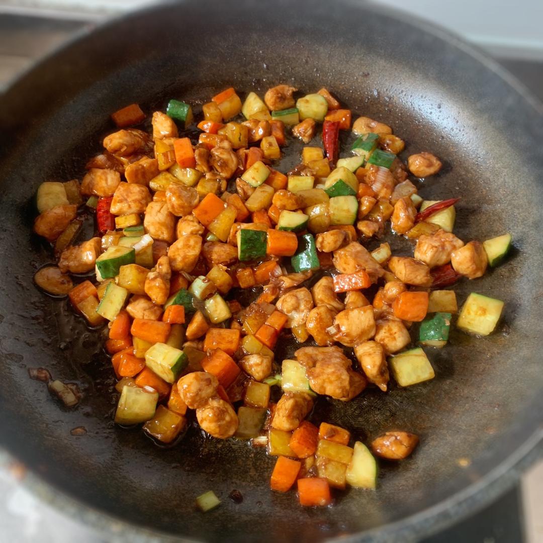 【中餐厅】亮大厨教做宫保鸡丁『多图详解』