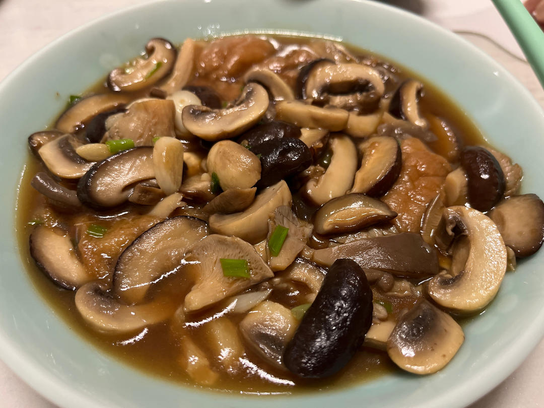 秋天多吃菌菇，清肠养胃比肉好吃，晒朋友圈大家都来问我怎么做