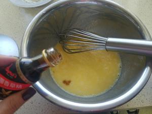 【低油低糖】葡萄干香草玛芬蛋糕(玉米油版)的做法 步骤5