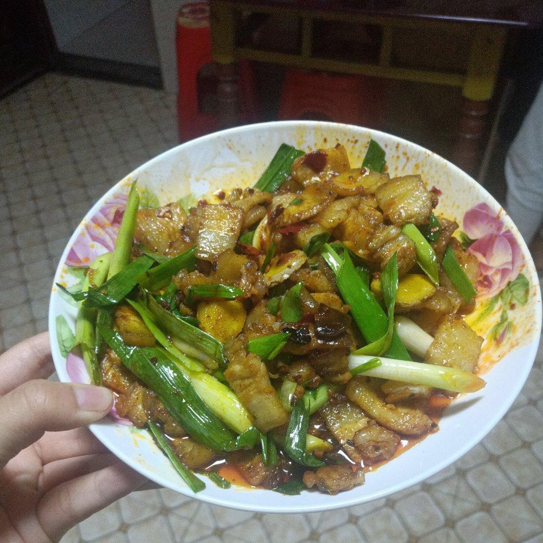 年夜饭必做-蒜苗回锅肉