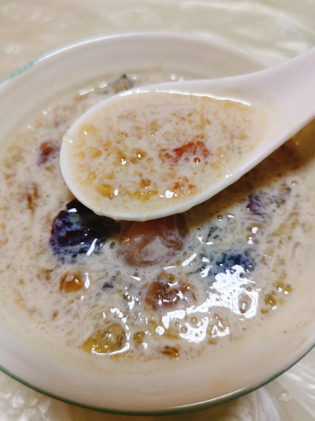 牛奶桃胶皂米角雪燕羹  夏季美颜养颜佳品☺