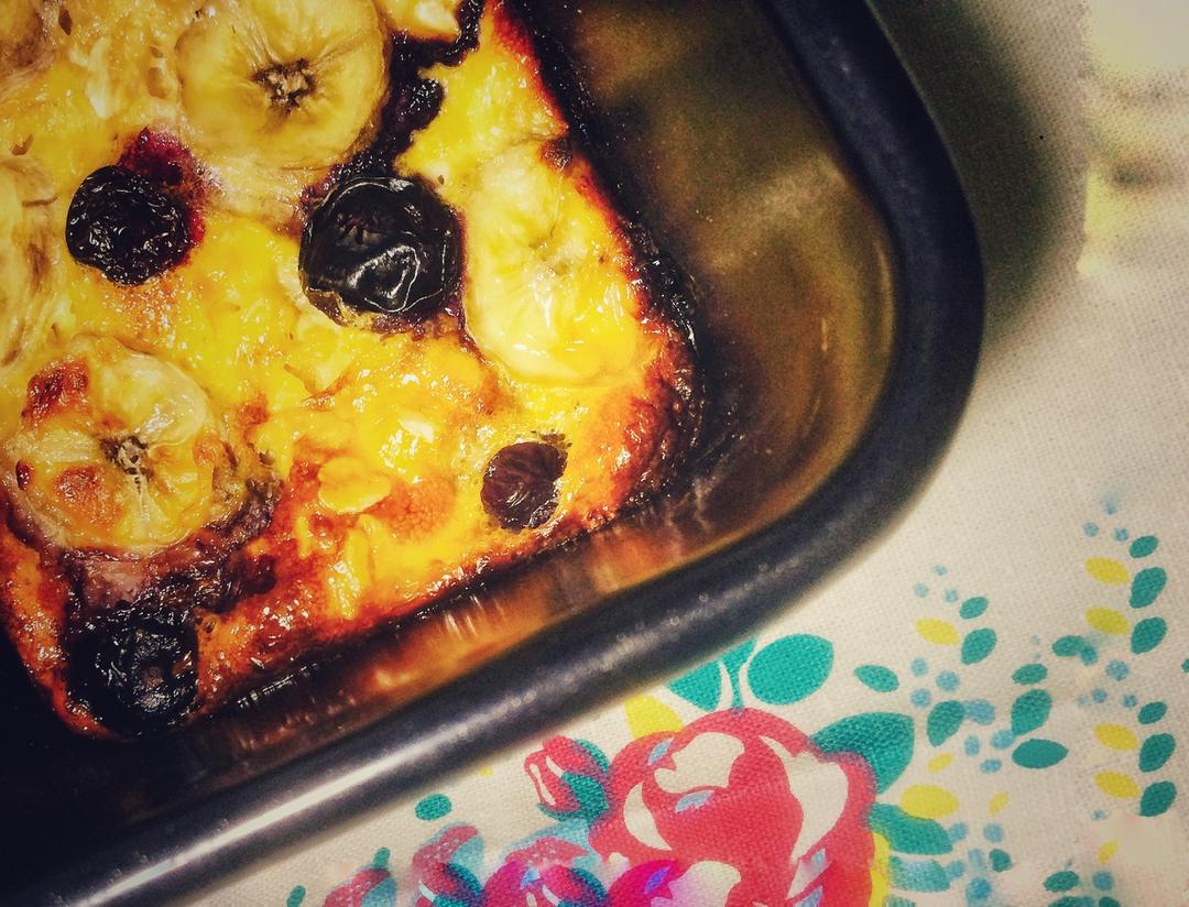 人马君健康食谱—蓝莓燕麦烤布丁