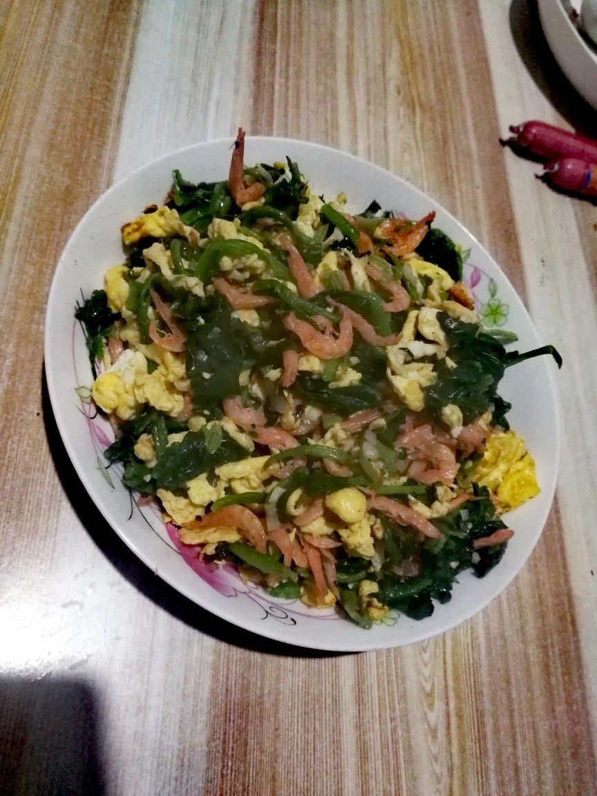虾皮菠菜炒鸡蛋