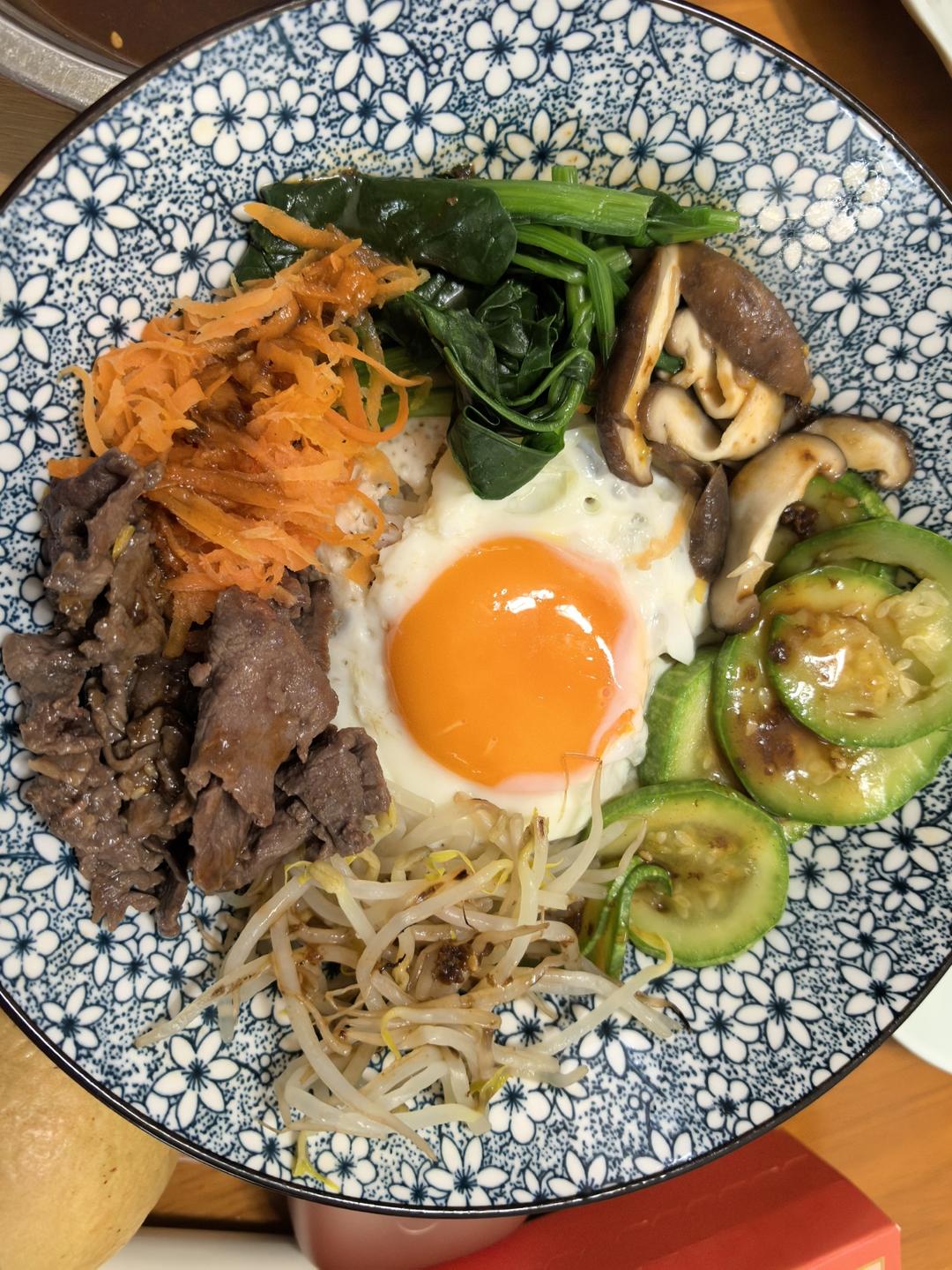 小朋友晚餐：韩式拌饭