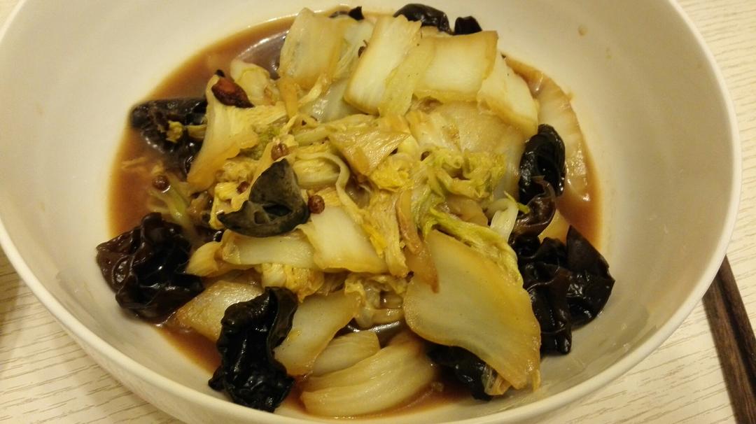 白菜炒木耳