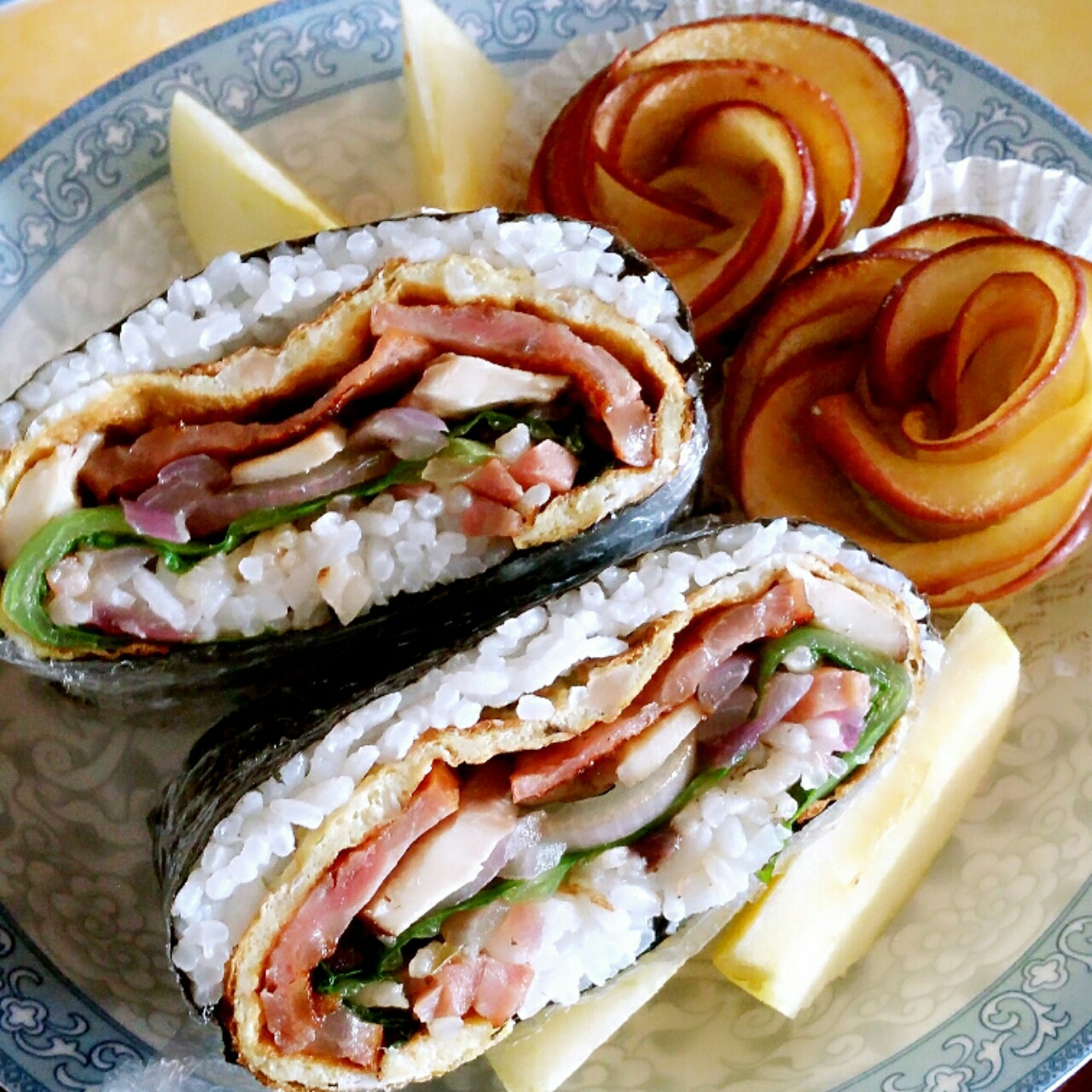 不用捏的饭团(おにぎらず)