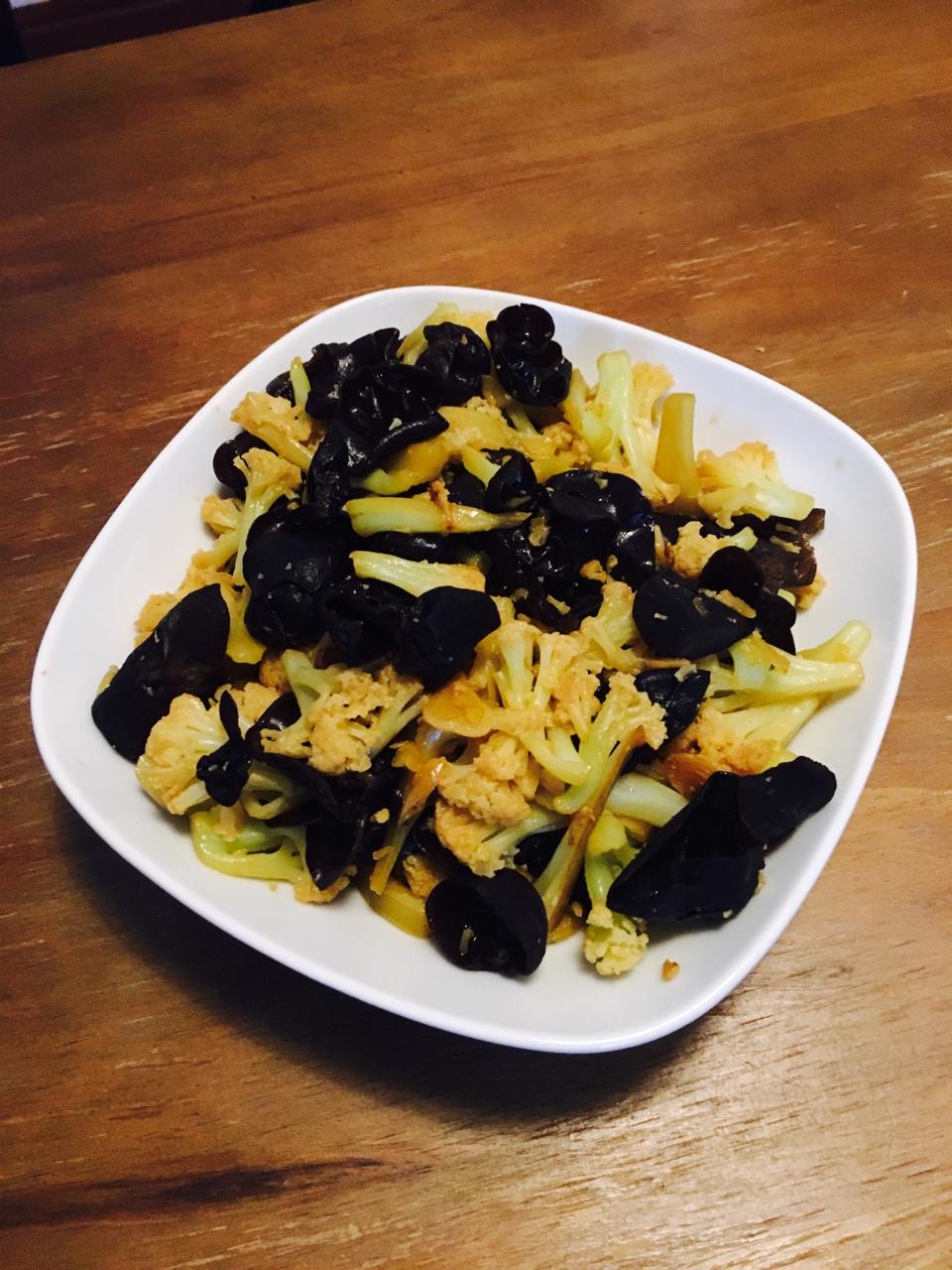 huang_小葵做的花菜炒木耳