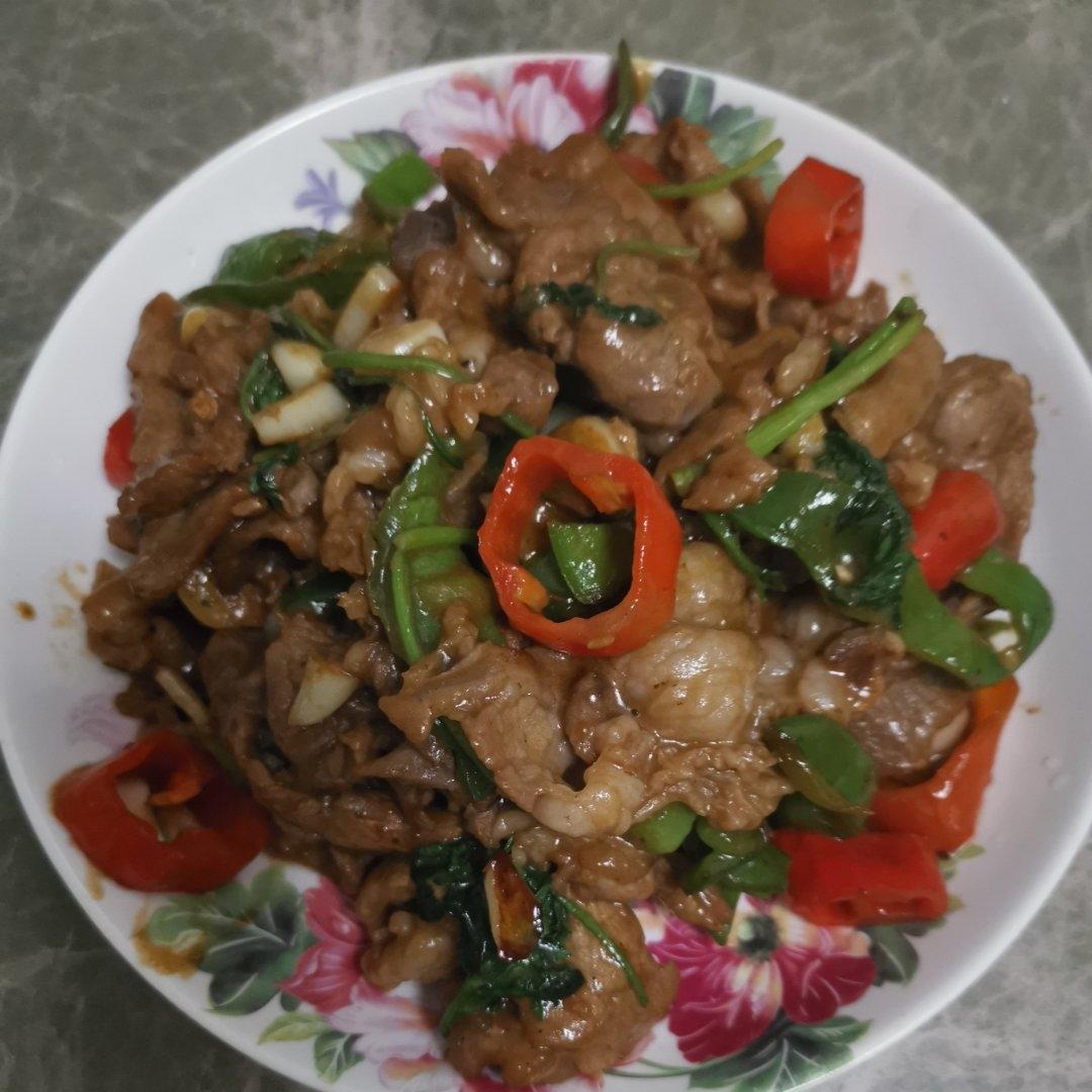 小炒黄牛肉，肉嫩味香！太好吃了简直是米饭杀手！