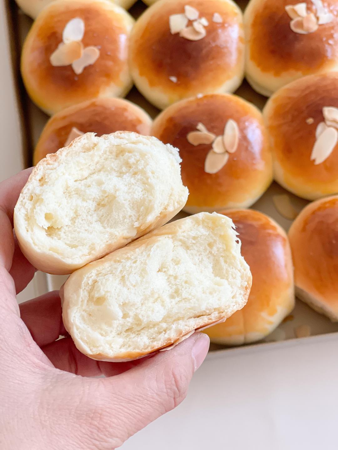 纯奶手撕吐司的做法 步骤1