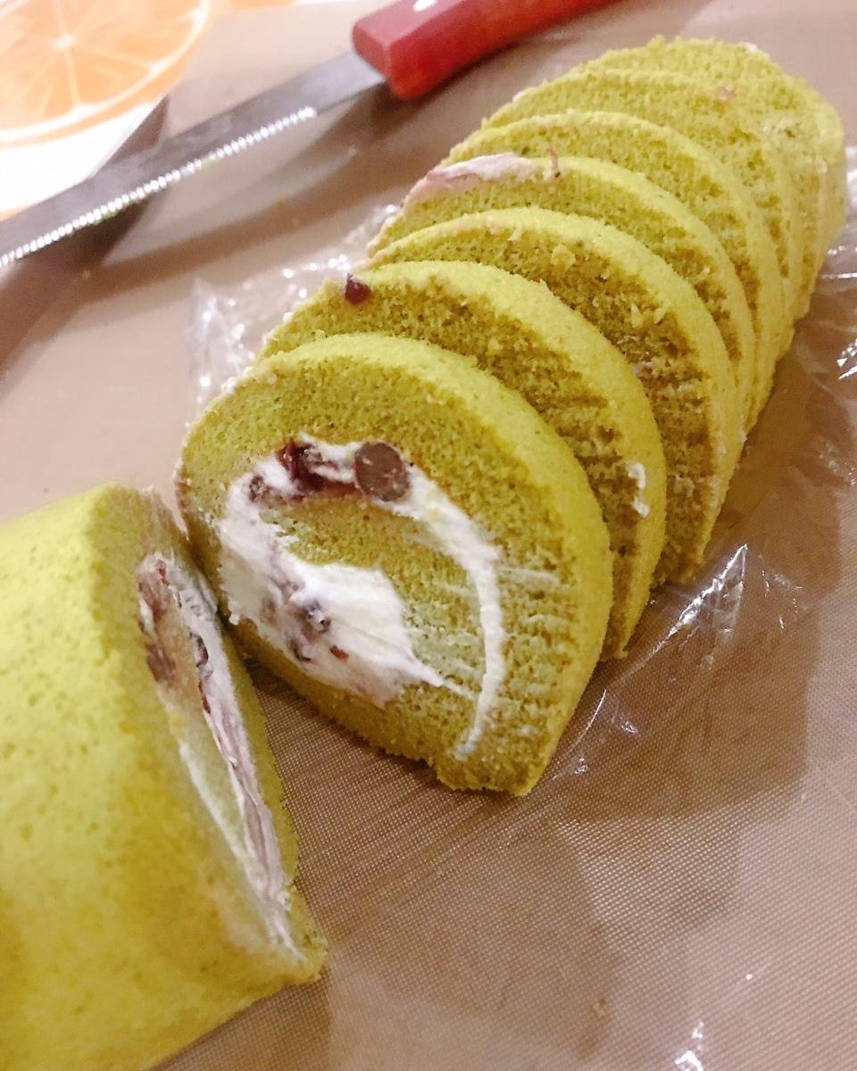 抹茶戚风蛋糕卷